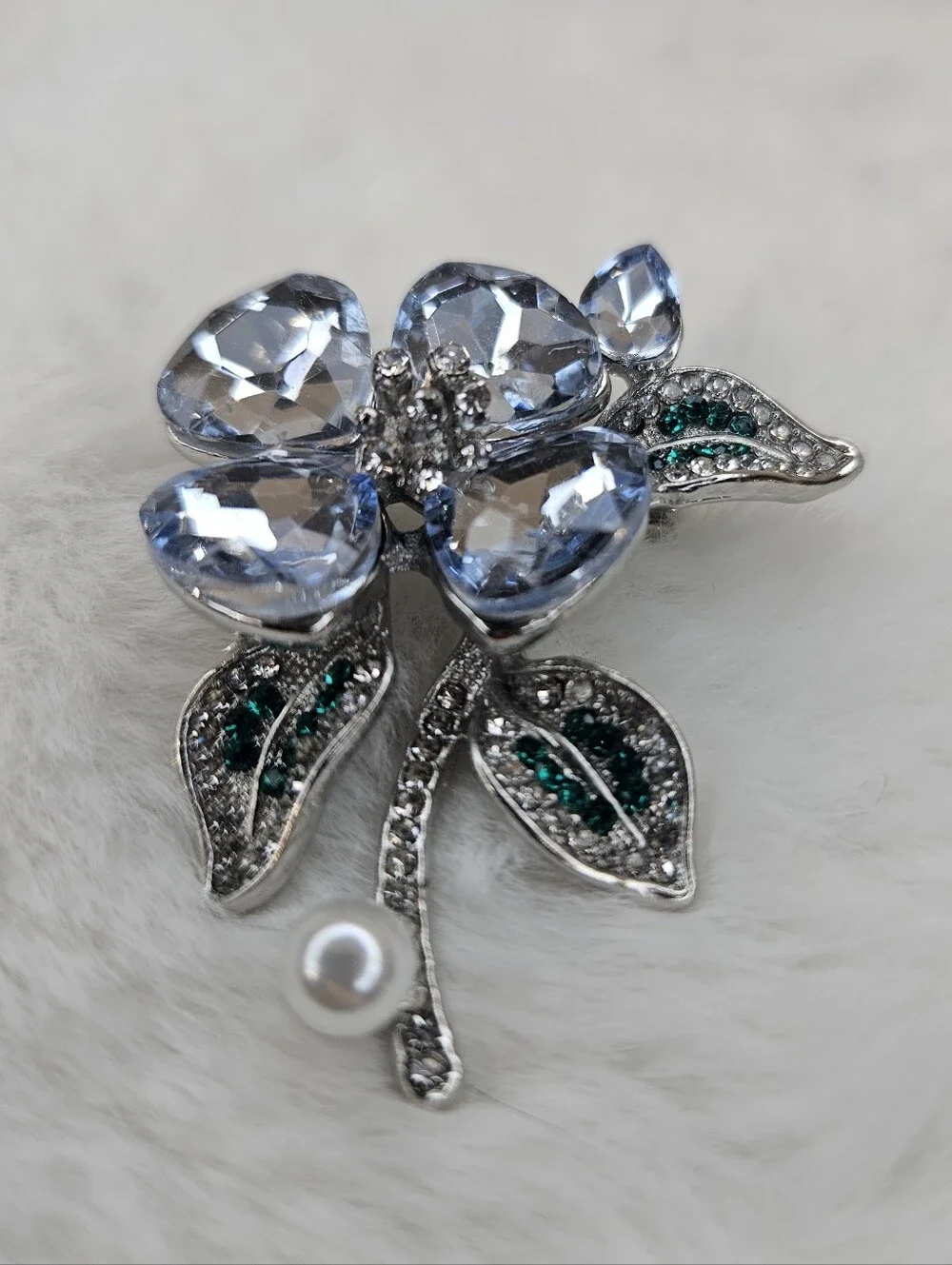 Vintage Style Crystal Flower Brooch